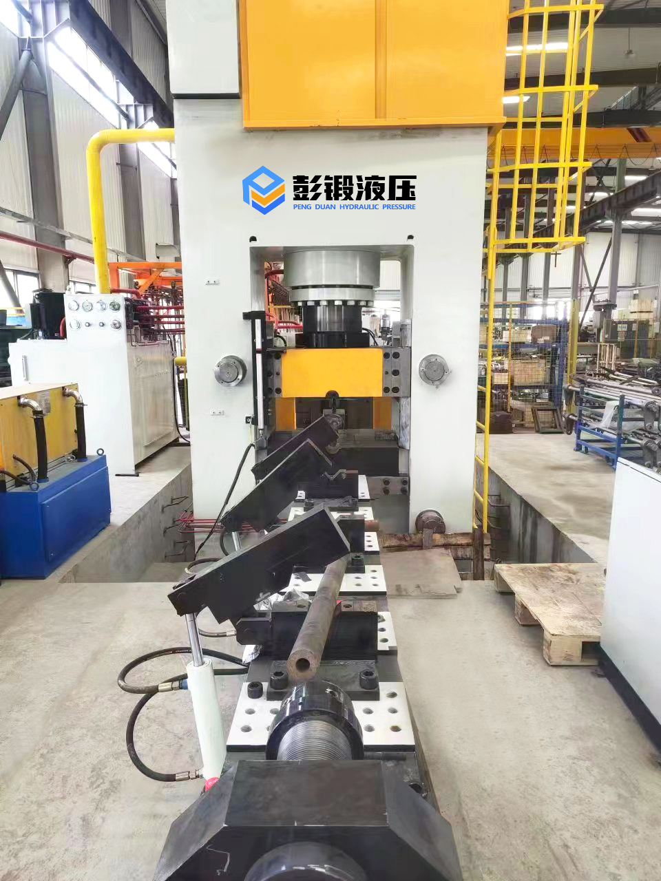 YPM34系列框架液压机 (2).jpg YPM34系列框架液压机 (2).jpg