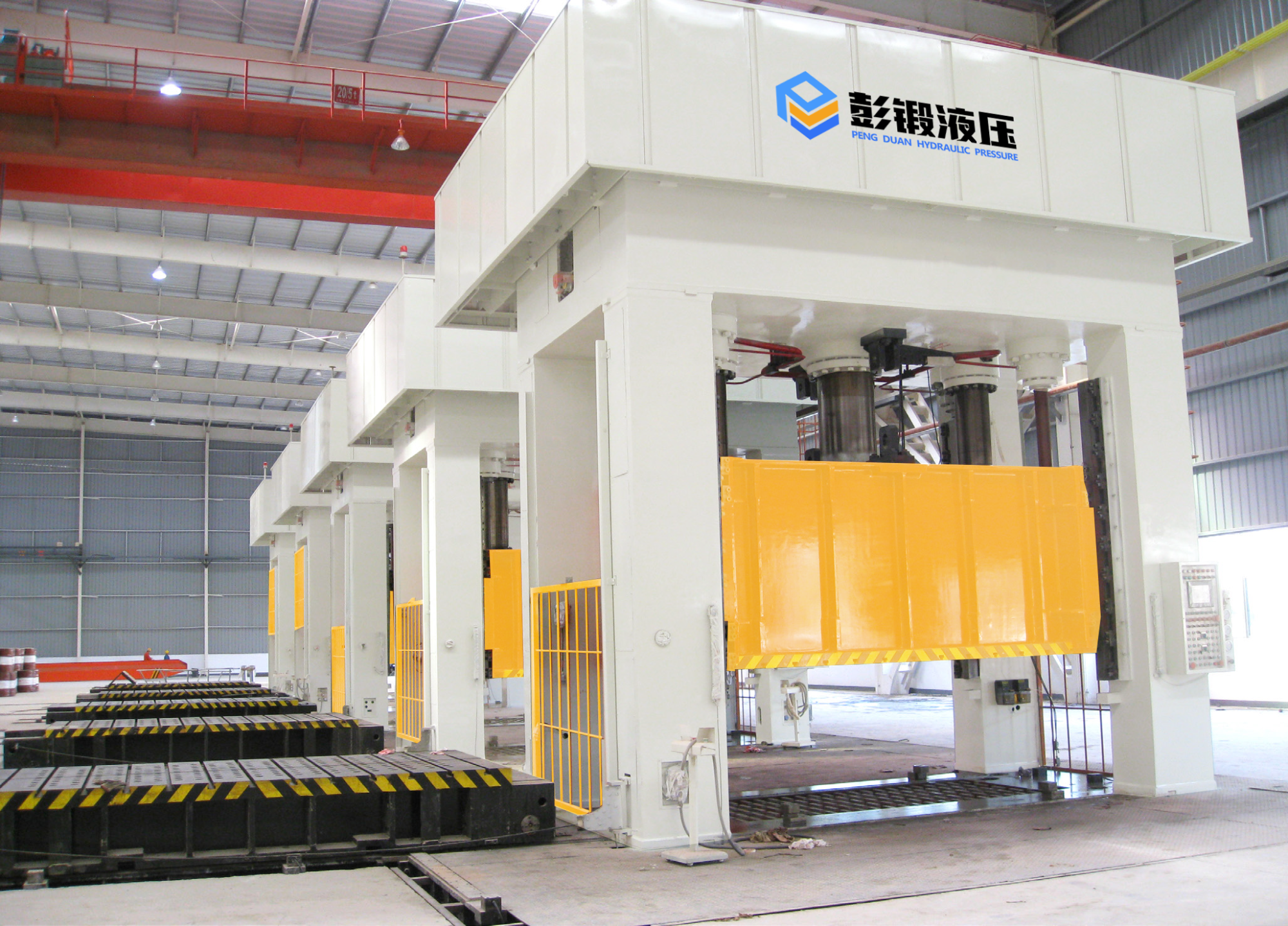YPM27系列快速薄板冲压液压机.png YPM27系列快速薄板冲压液压机.png